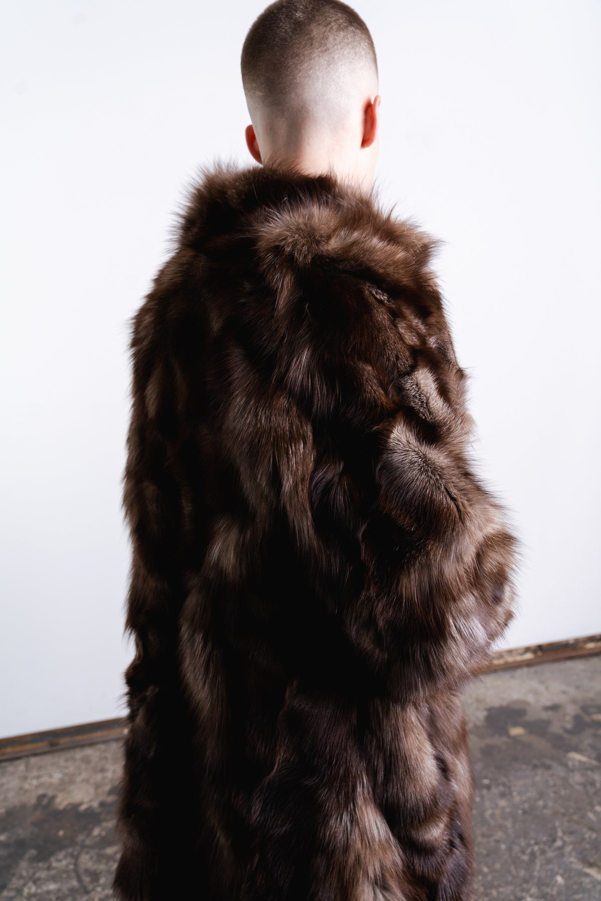 DISTORTION TRENCH COAT