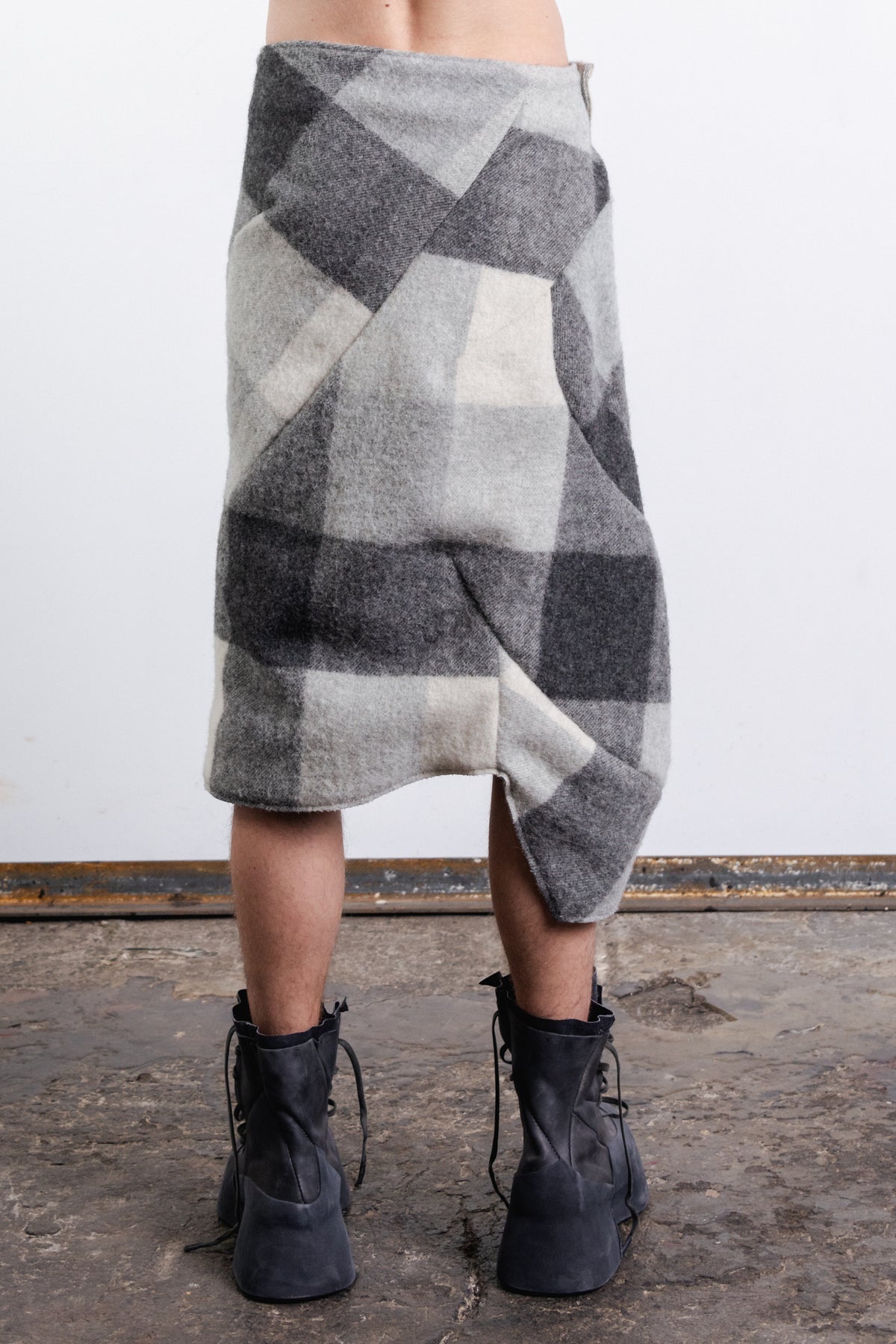 DISTORTION KILT