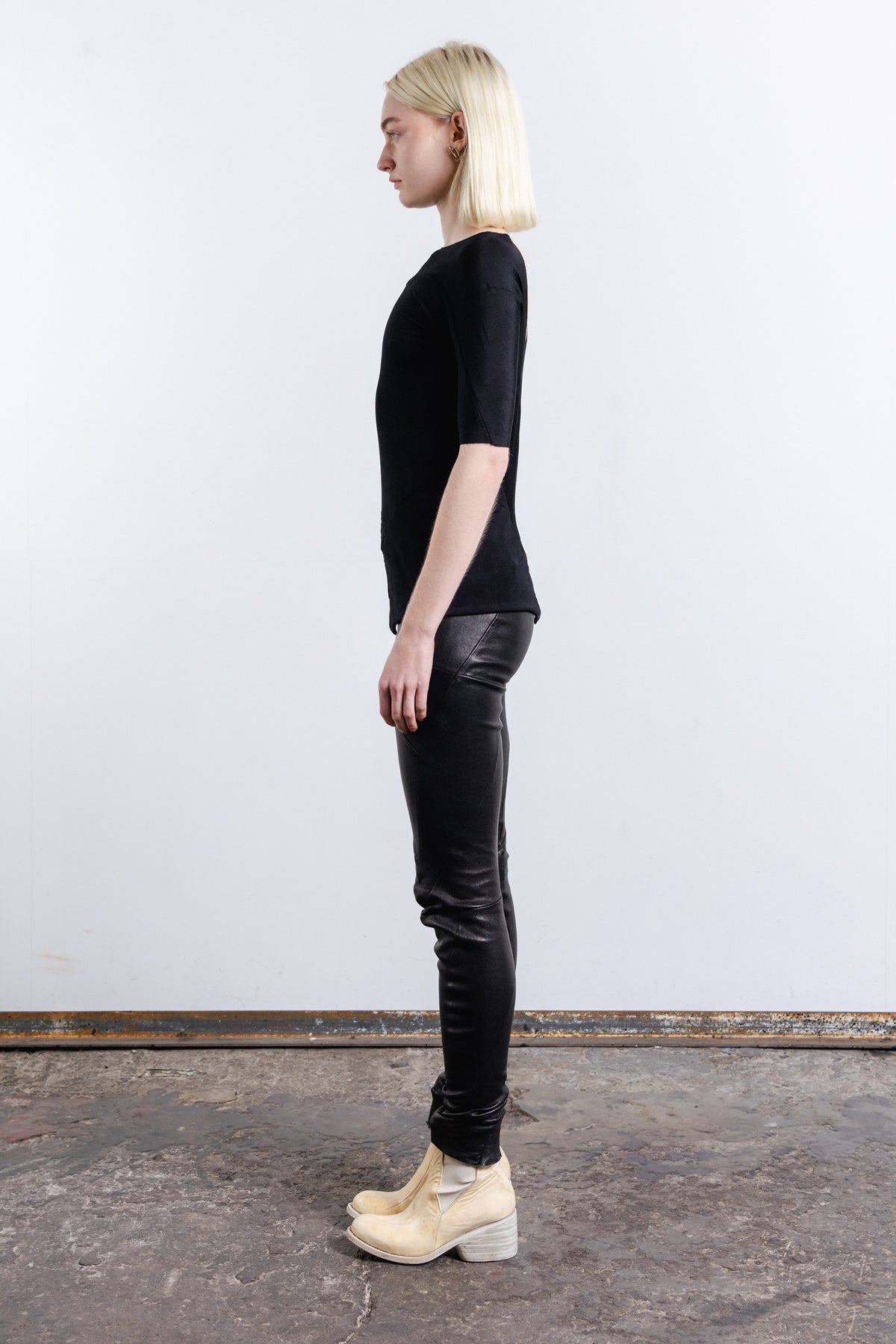 DISTORTION LOW BACK T-SHIRT