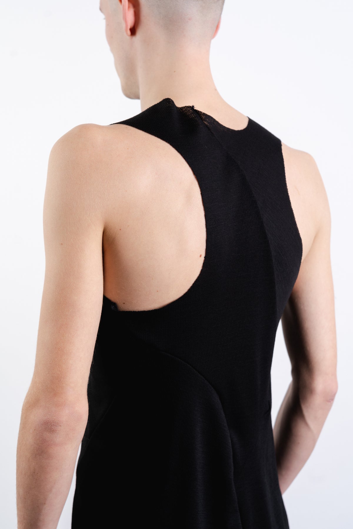 DISTORTION FITTED TANK TOP