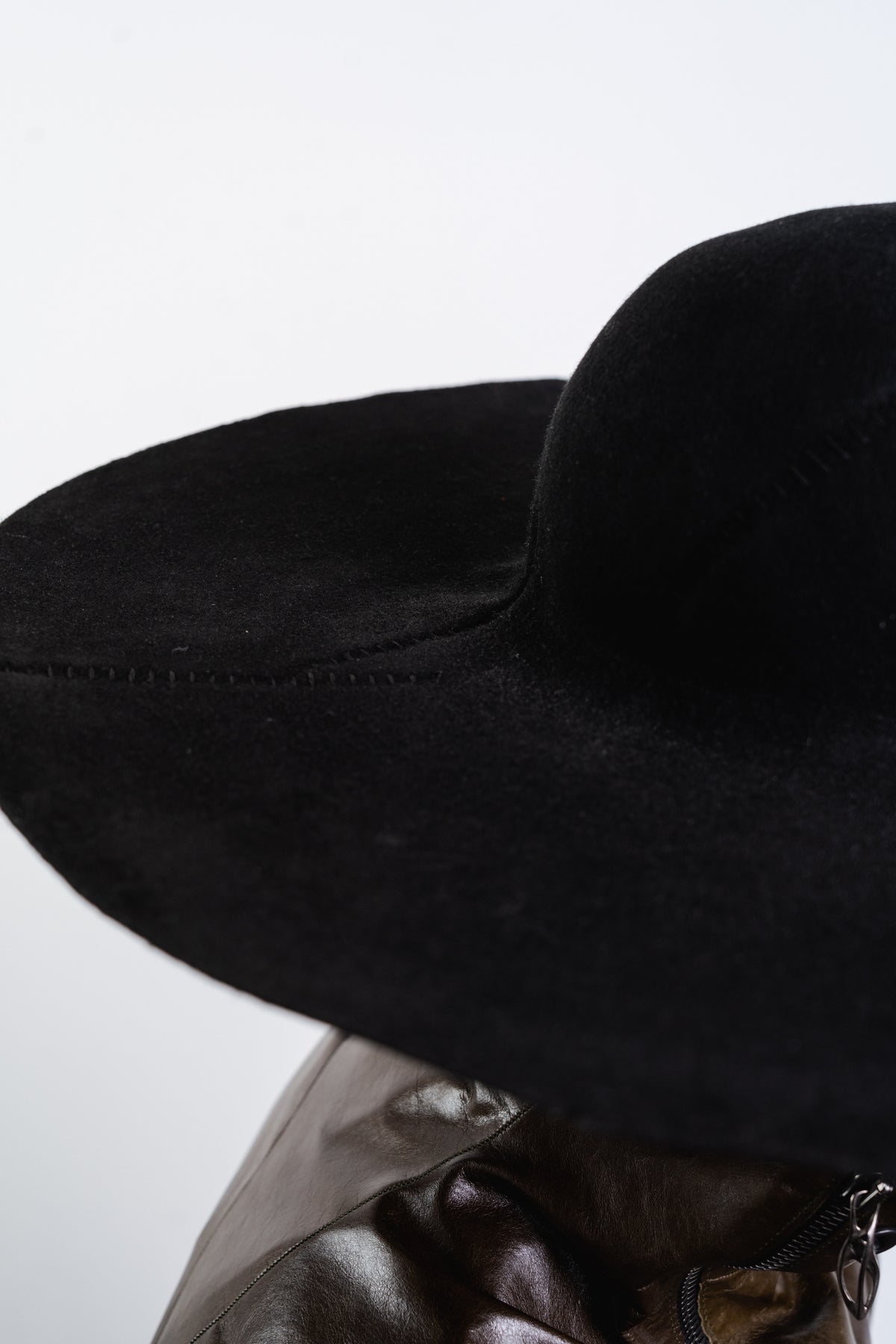 DISTORTION SINGLE HAT