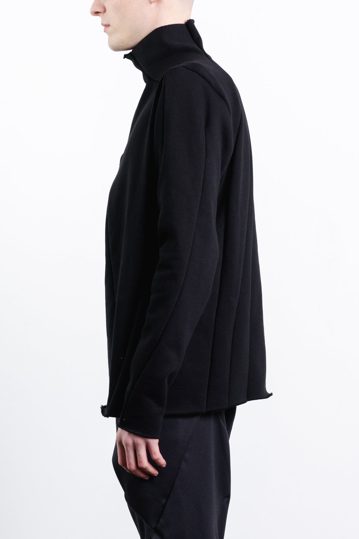 DISTORTION HALF ZIP SWEATER