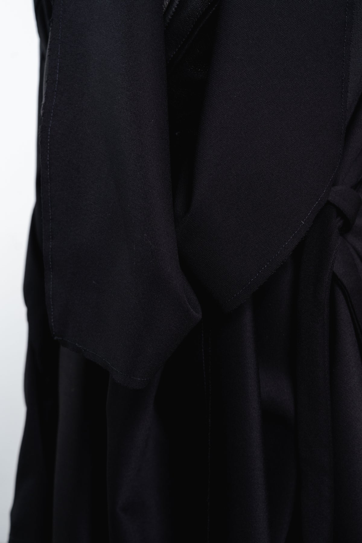 DISTORTION BELTED CARDIGAN MID-LENGTH