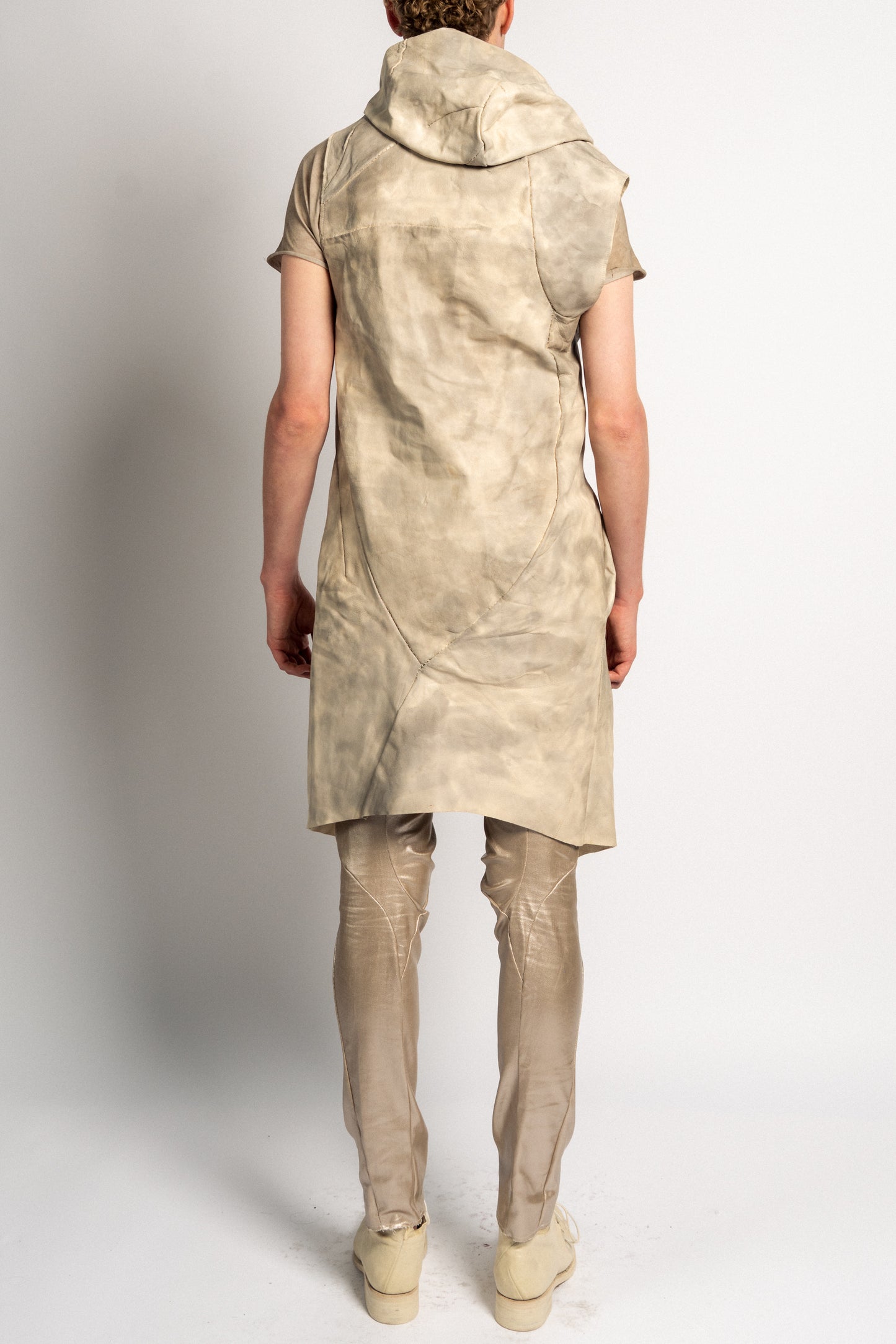 DISTORTION CURVED HOODED VEST