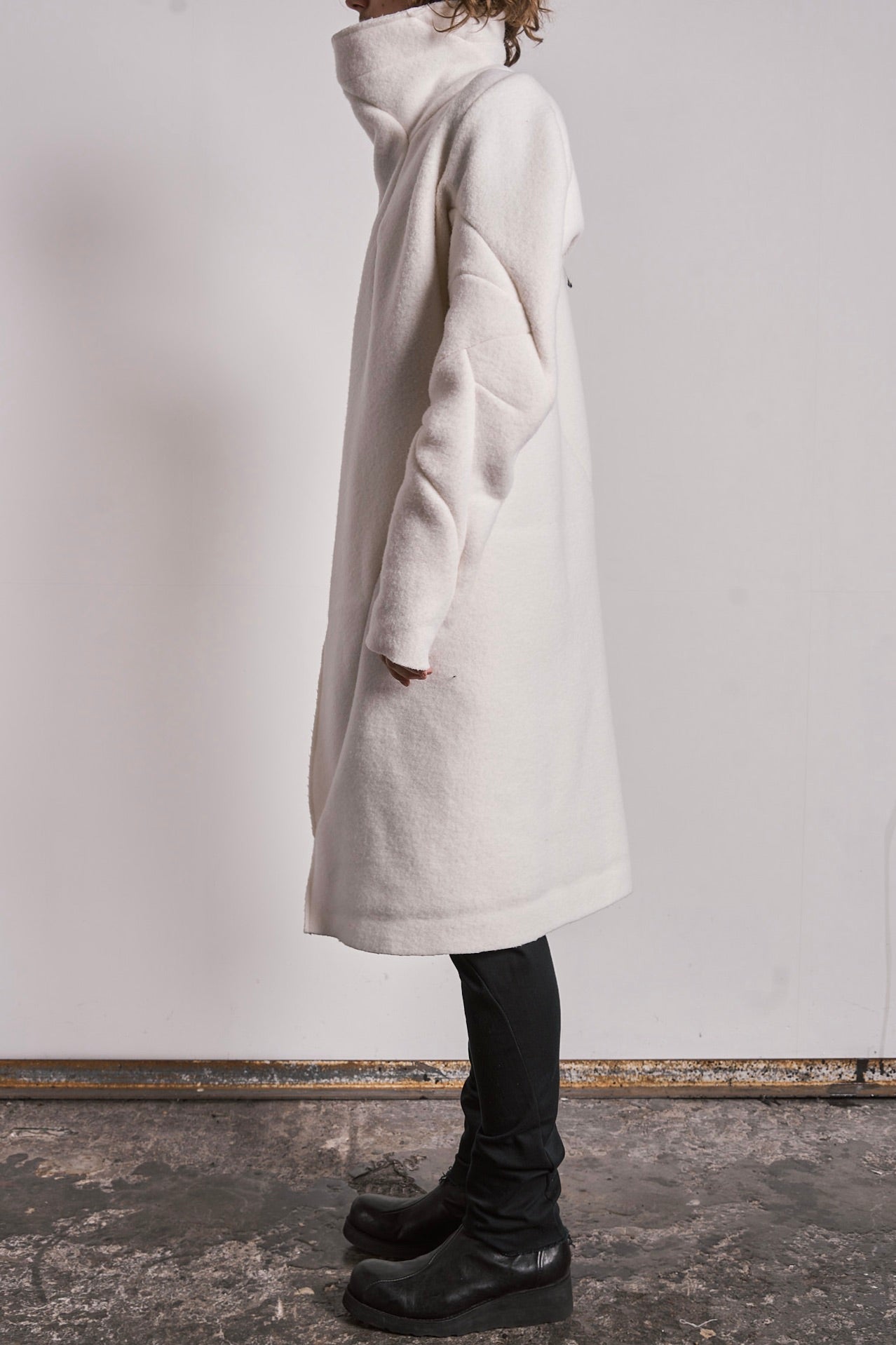 DISTORTION TRENCH COAT