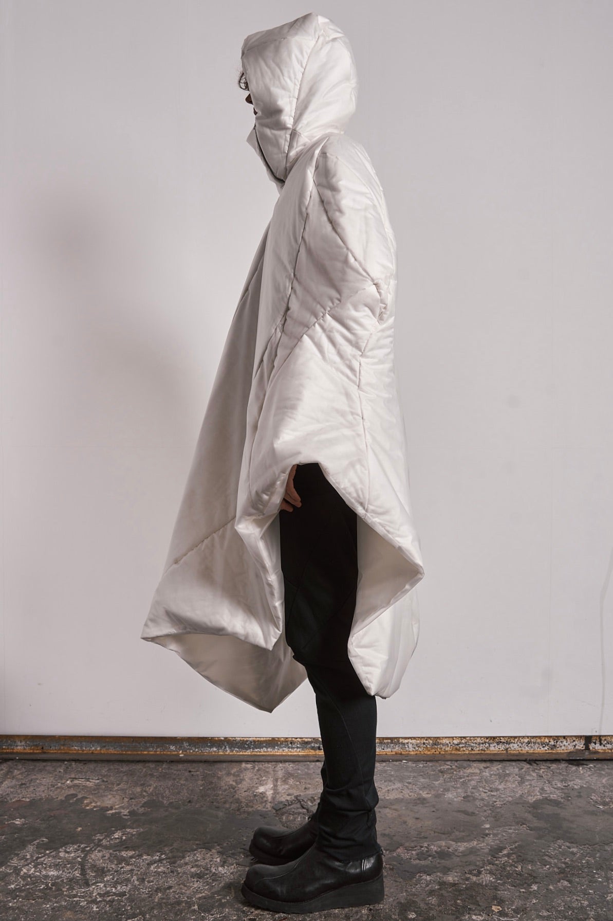 DISTORTION PONCHO