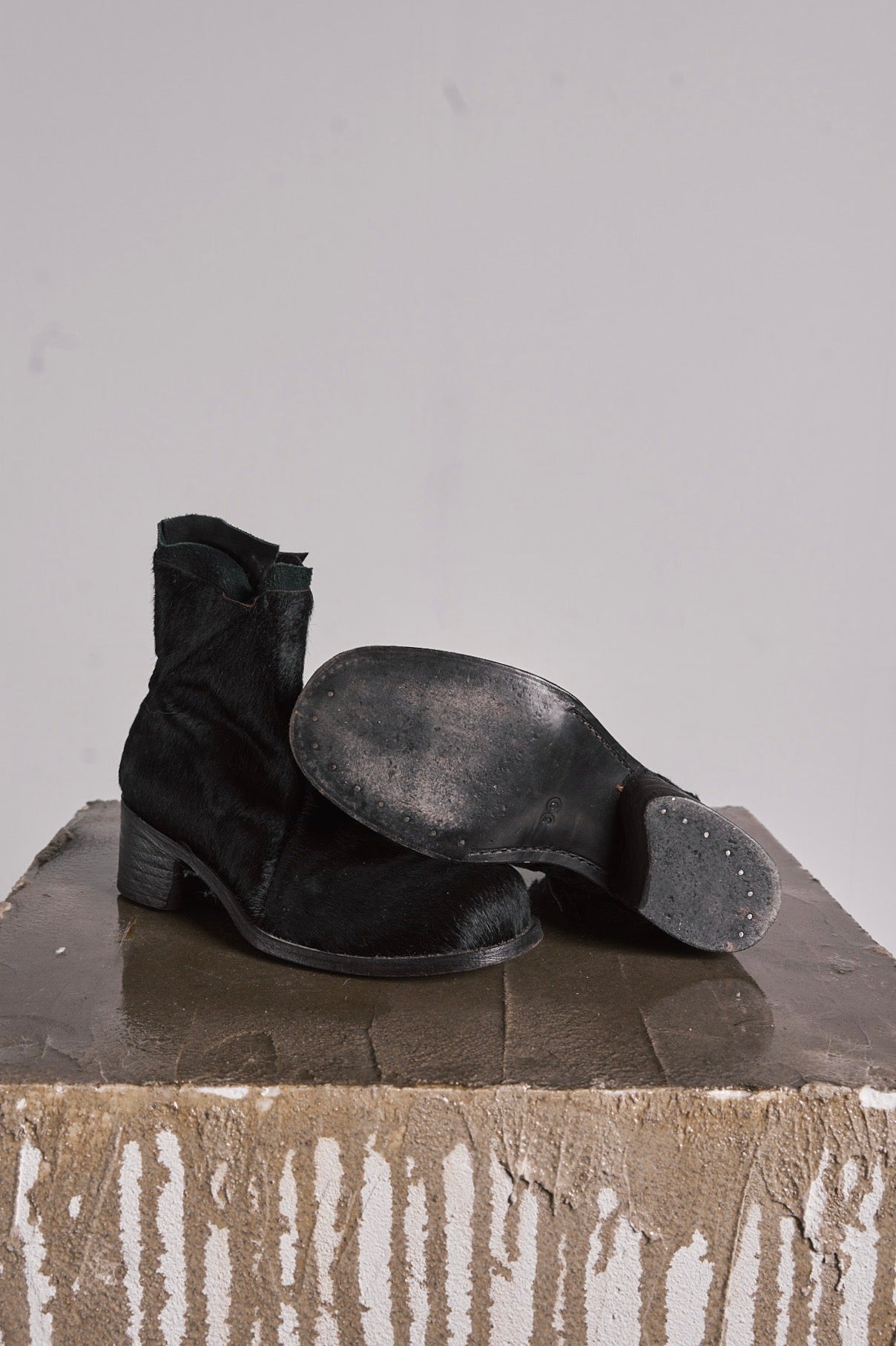 DISTORTION HEELED ANKLE BOOT