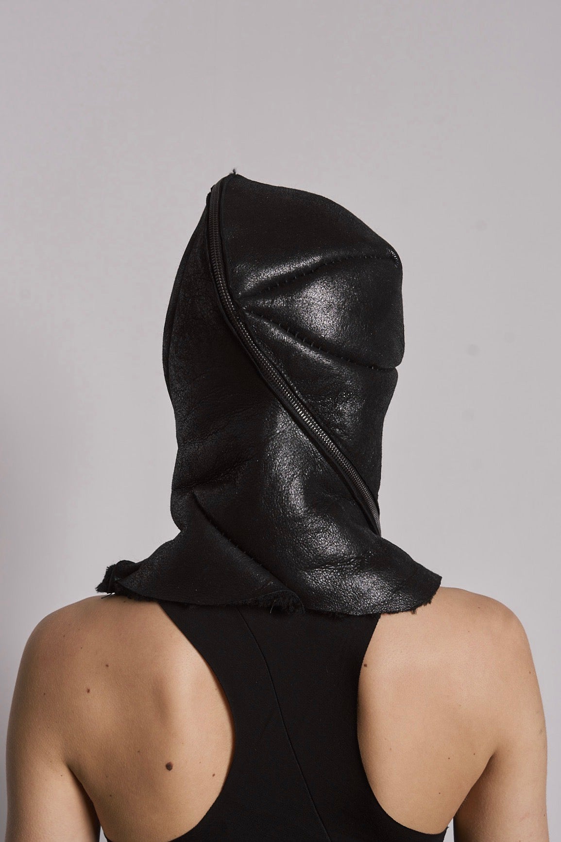 DISTORTION ZIPPED BALACLAVA