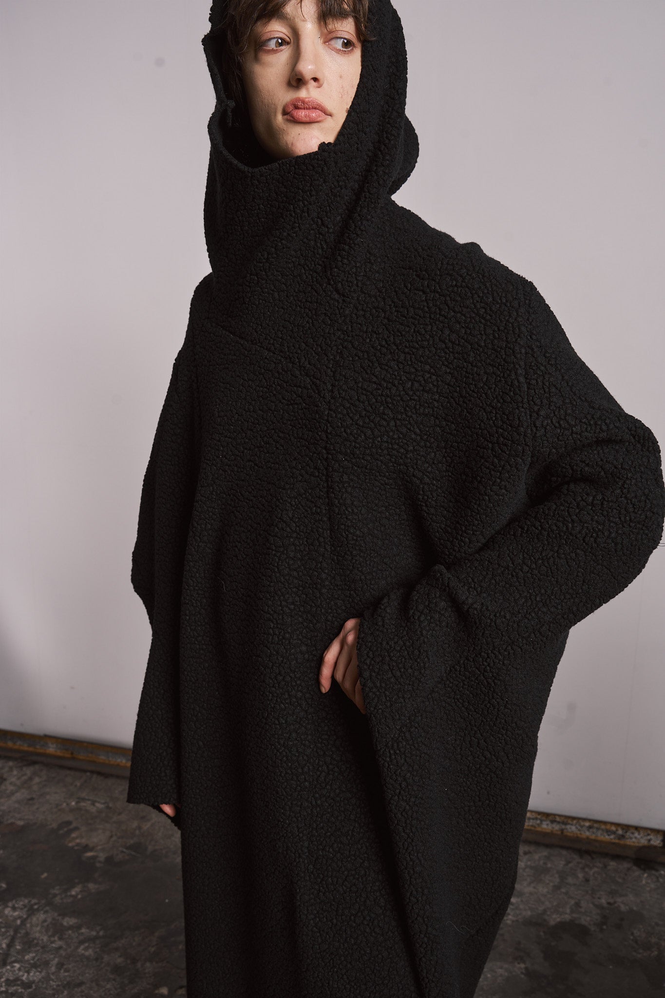 DISTORTION PONCHO