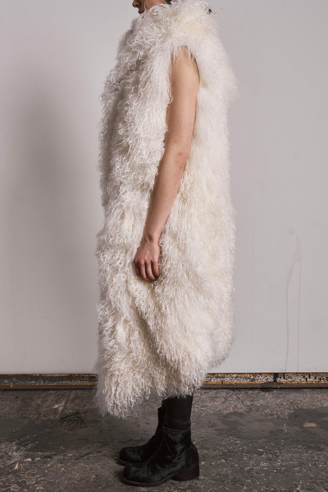 DISTORTION WRAP VEST