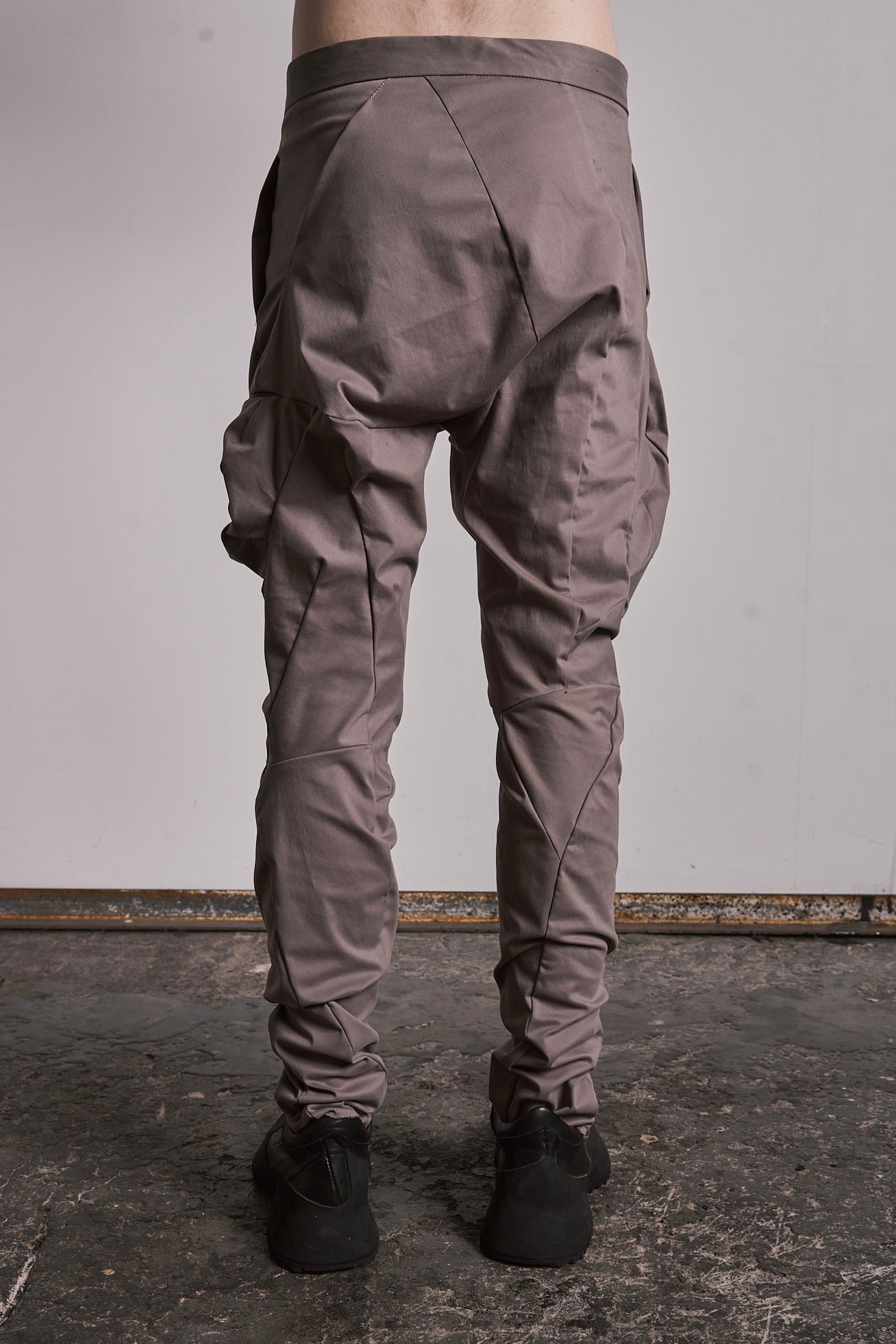 DISTORTION MUSCLE POCKET PANTS