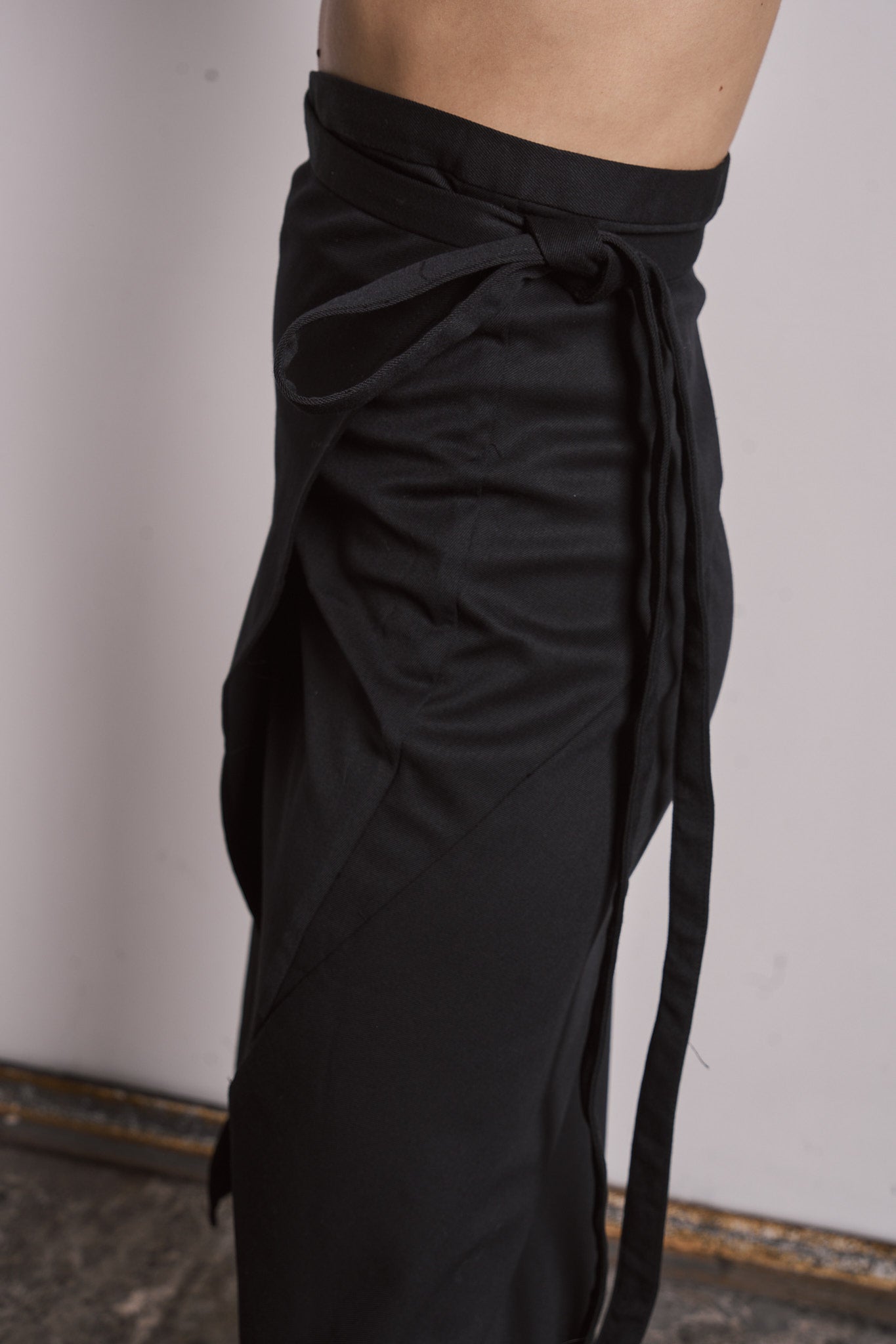 DISTORTION WRAP SKIRT