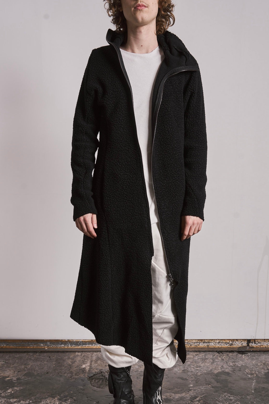 DISTORTION EXTRA LONG HOODIE ZIPPED