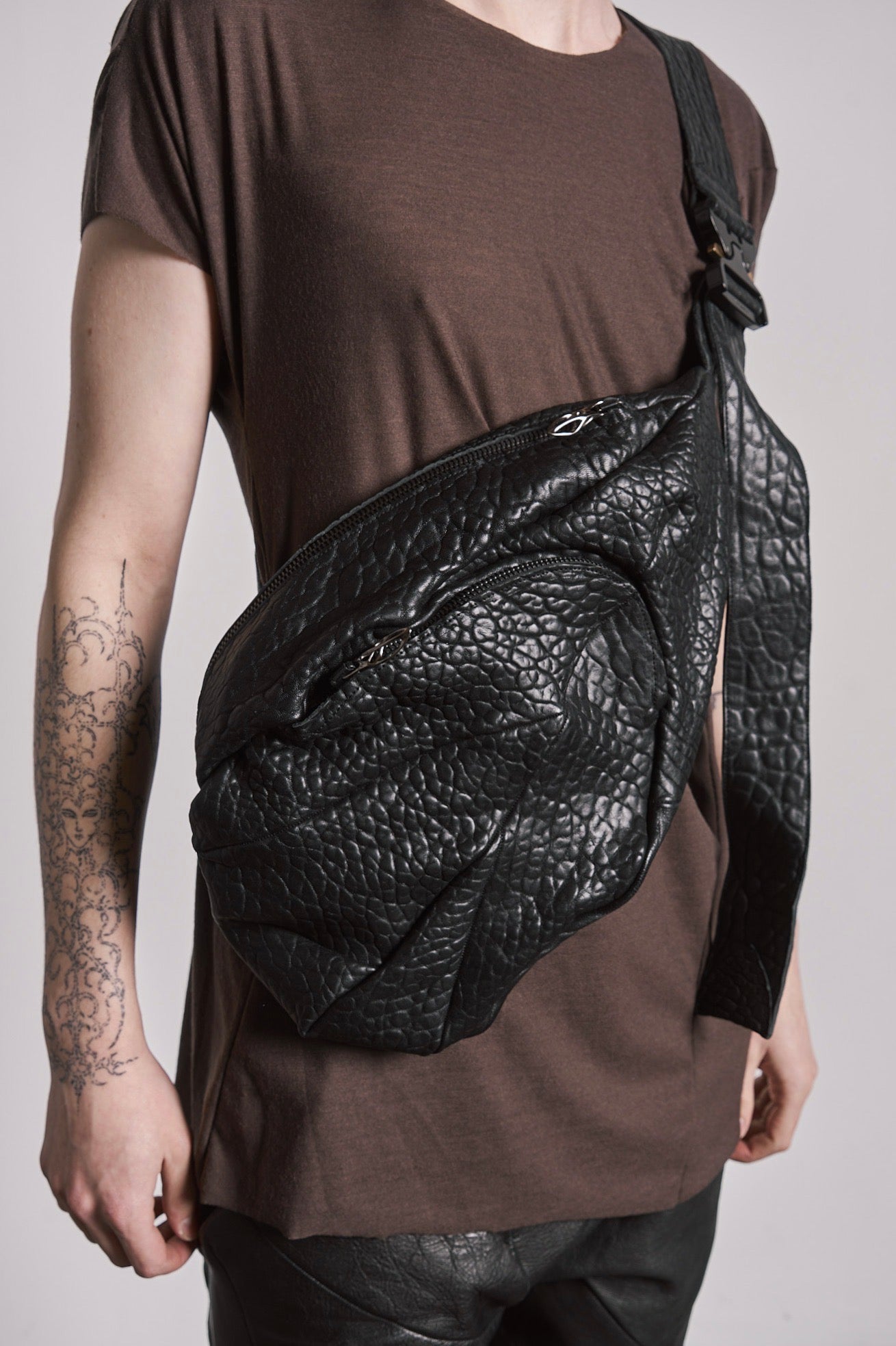 DISTORTION DEALER BAG LARGE