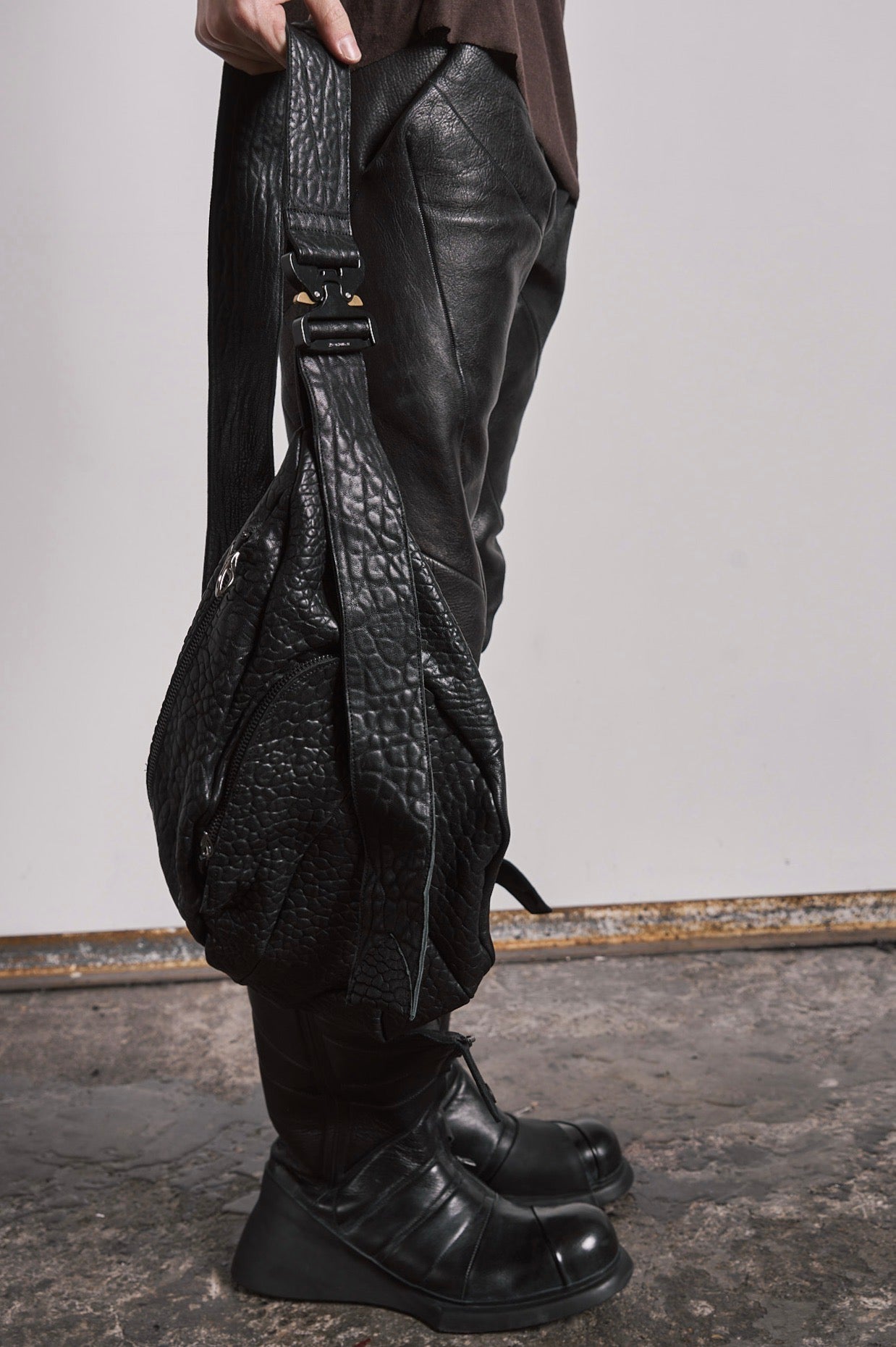 DISTORTION DEALER BAG LARGE