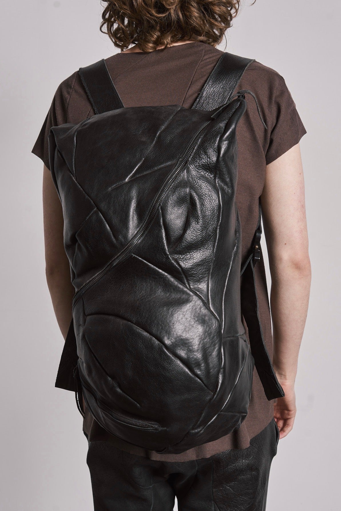 DISTORTION PREGNANT LADY BACKPACK
