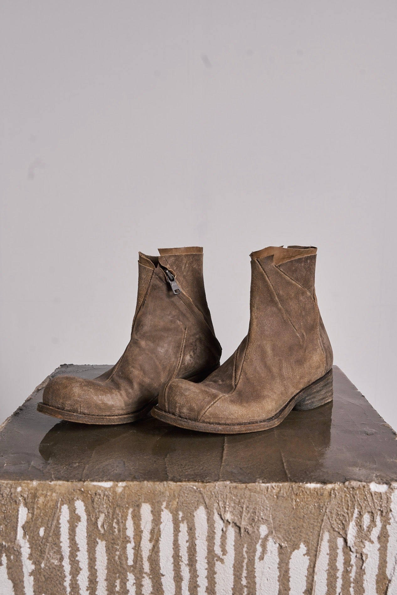 DISTORTION ANKLE BOOT