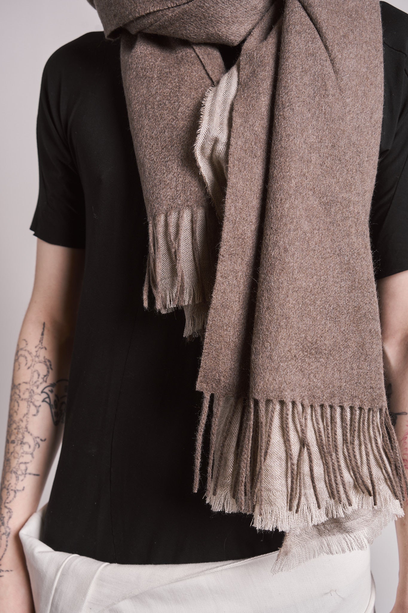 DISTORTION 2 LAYER SCARF