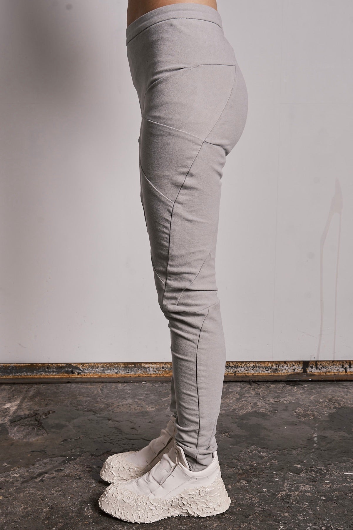 DISTORTION FITTED LONG PANTS