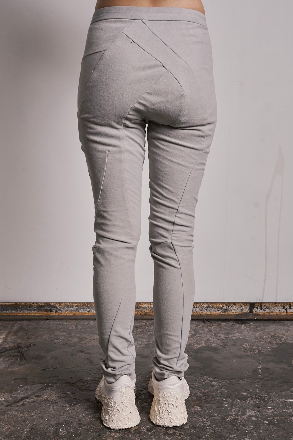DISTORTION FITTED LONG PANTS