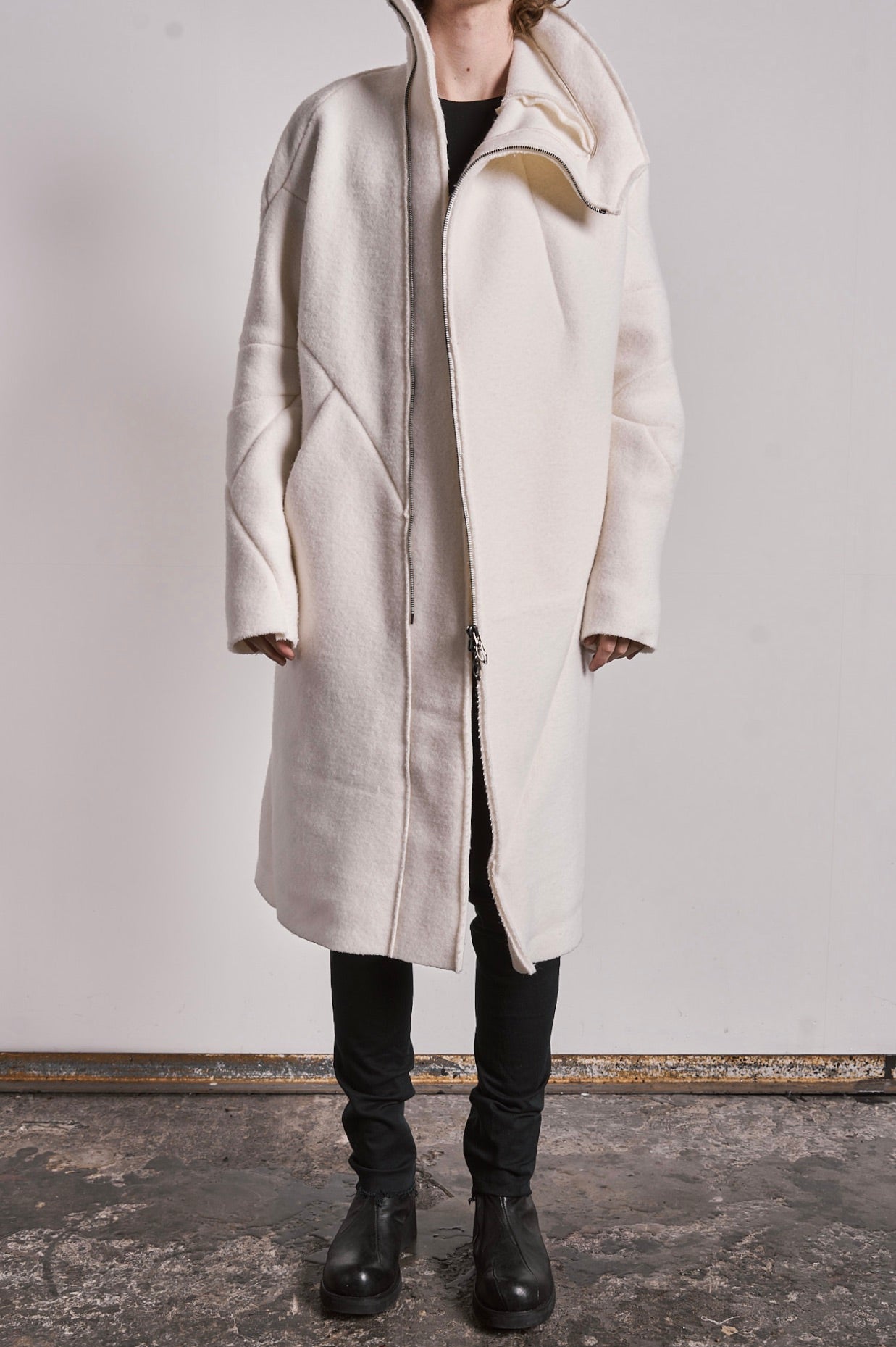 DISTORTION TRENCH COAT