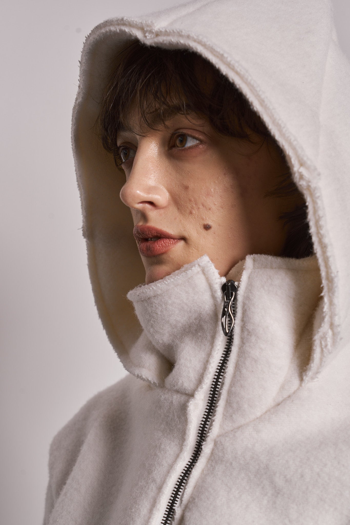 DISTORTION CROPPED HOODED JACKET