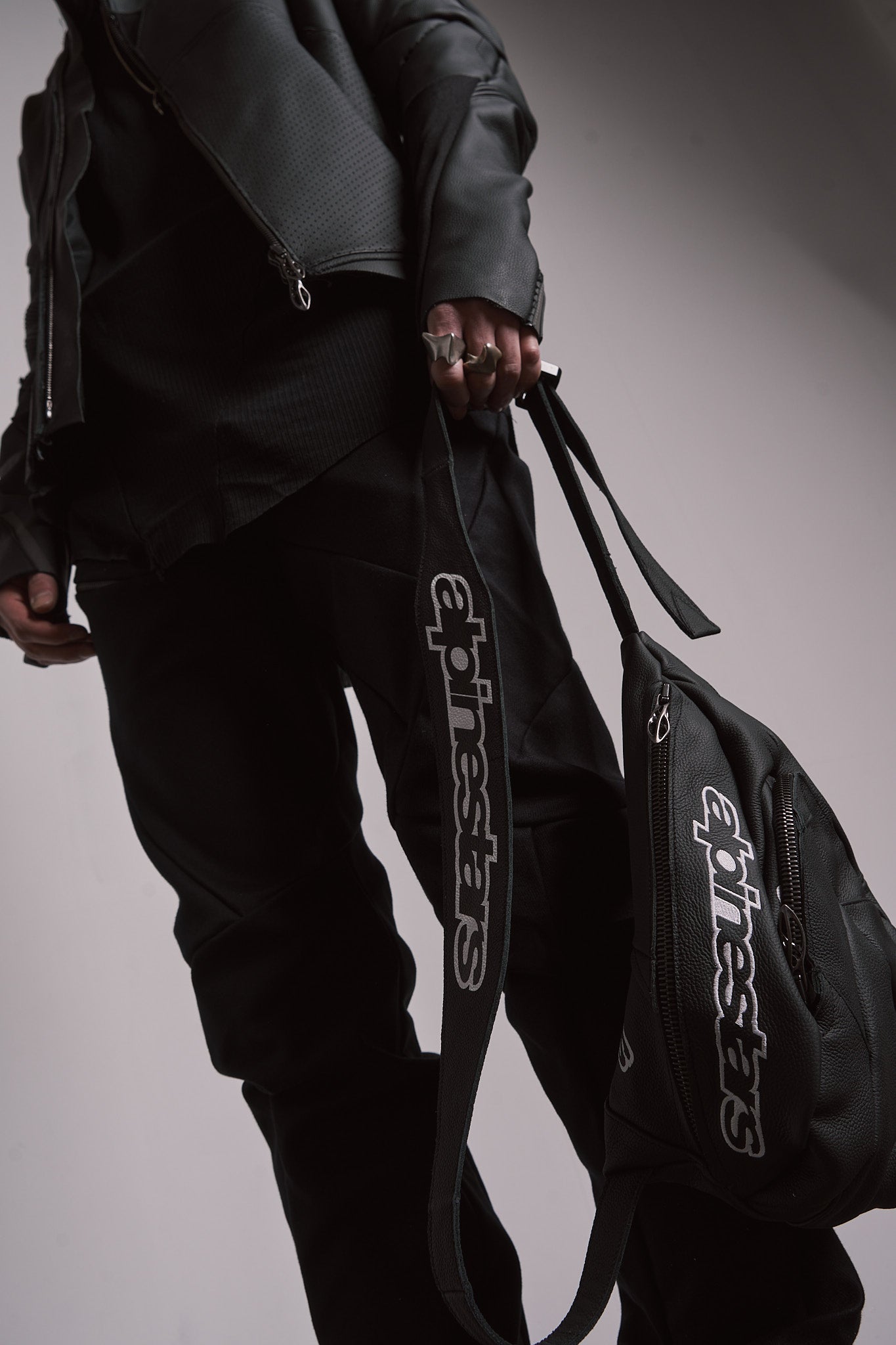 DISTORTION MEDIUM DEALER BAG RSRV