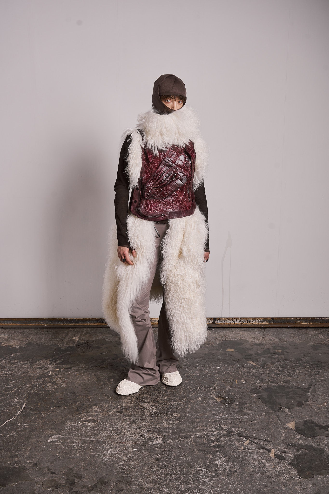 DISTORTION WRAP VEST