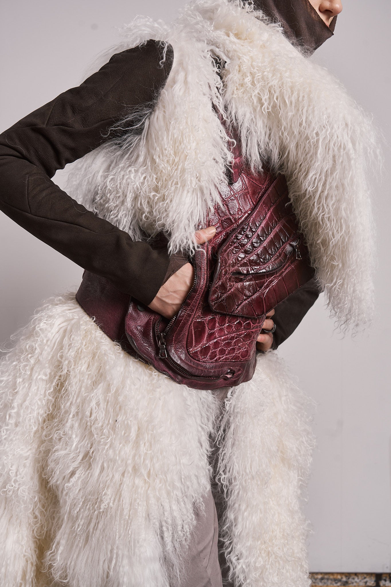 DISTORTION BULLET PROOF VEST