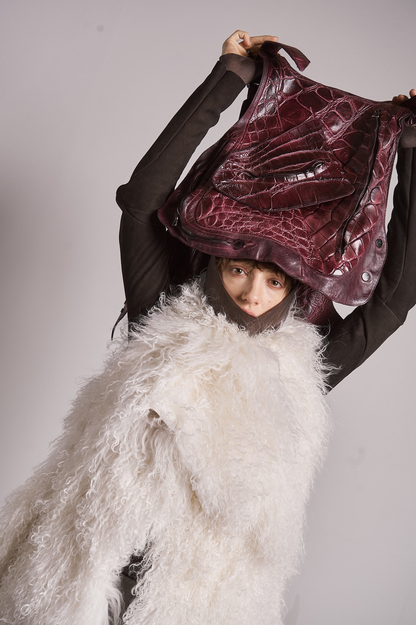DISTORTION WRAP VEST