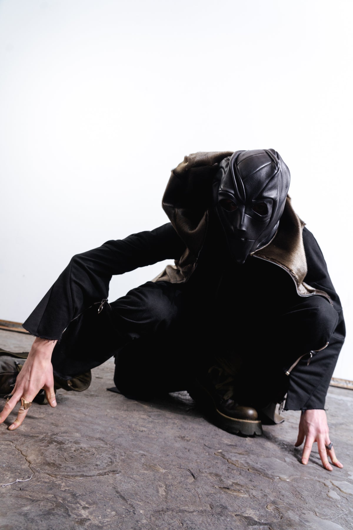 DISTORTION CONSTRICTED CHEMSUIT