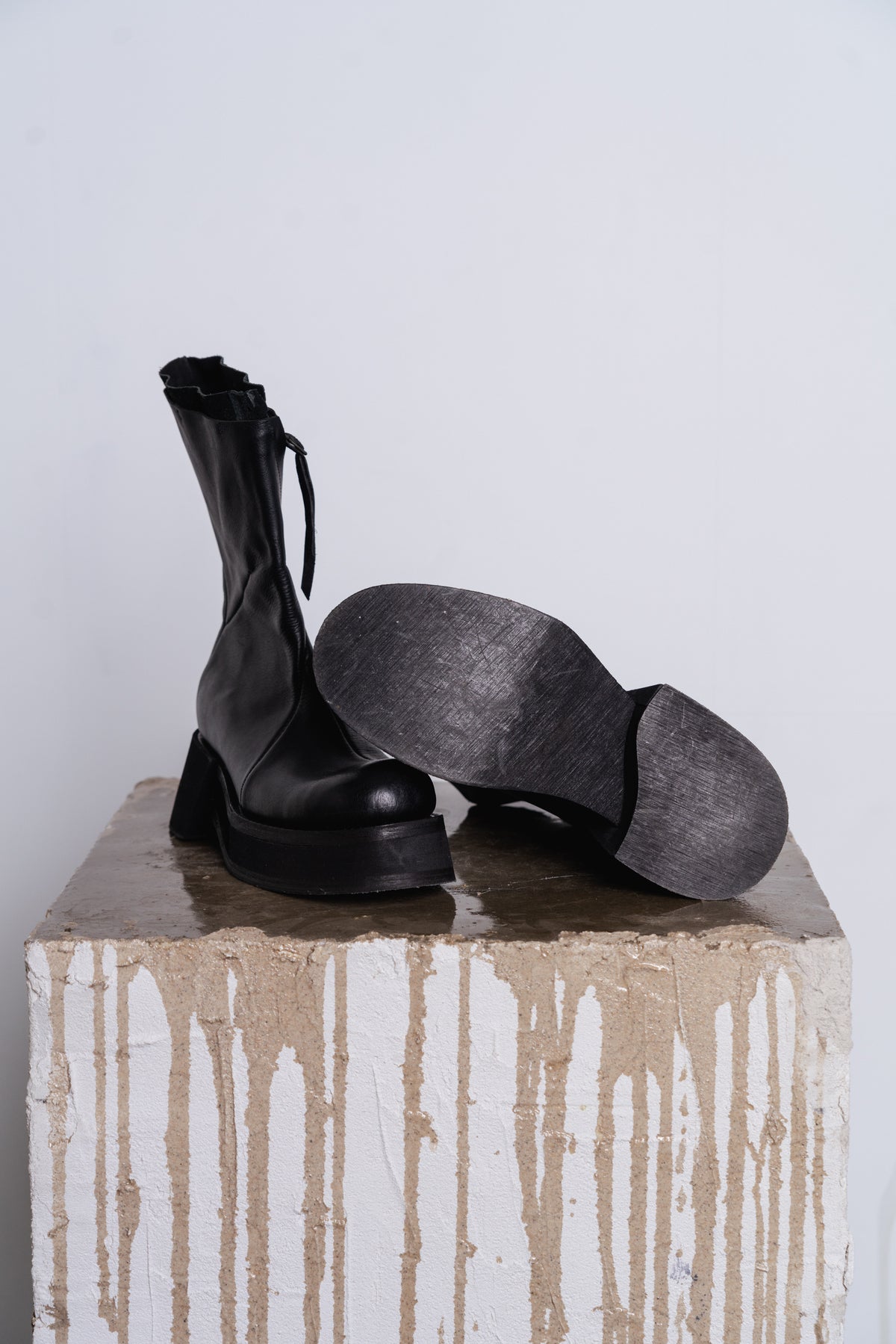 DISTORTION DOUBLE SOLE BOOT