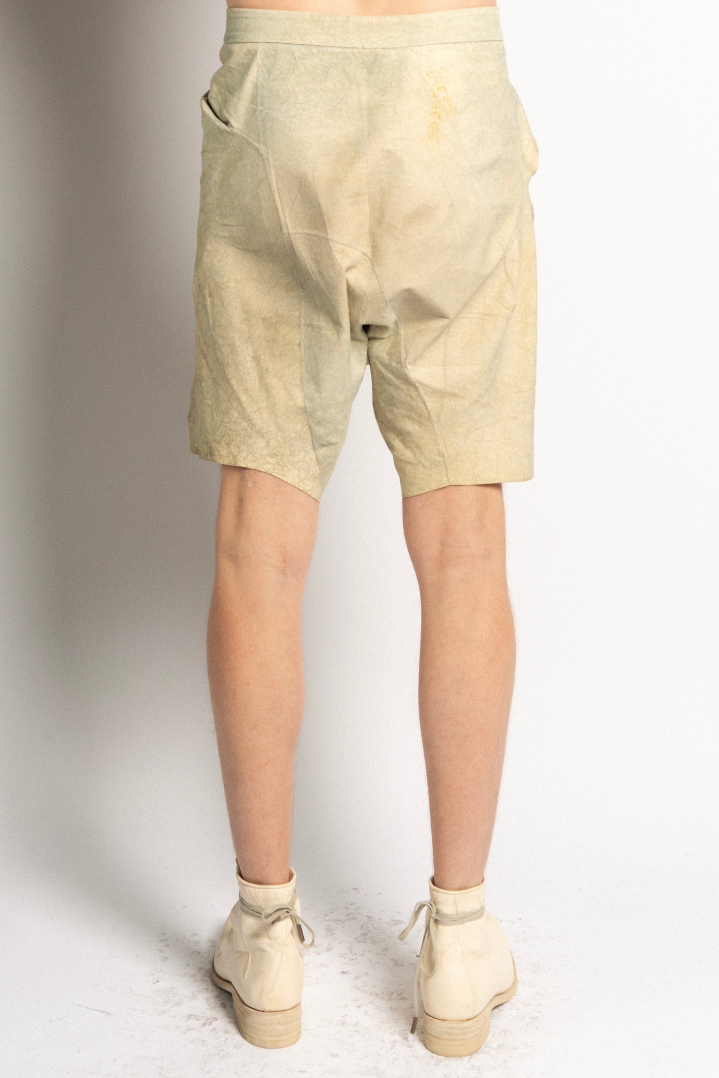 DISTORTION DROP CROTCH SHORT PANTS