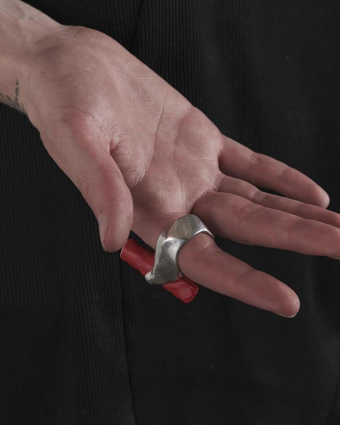 LIQUID CORAL RING