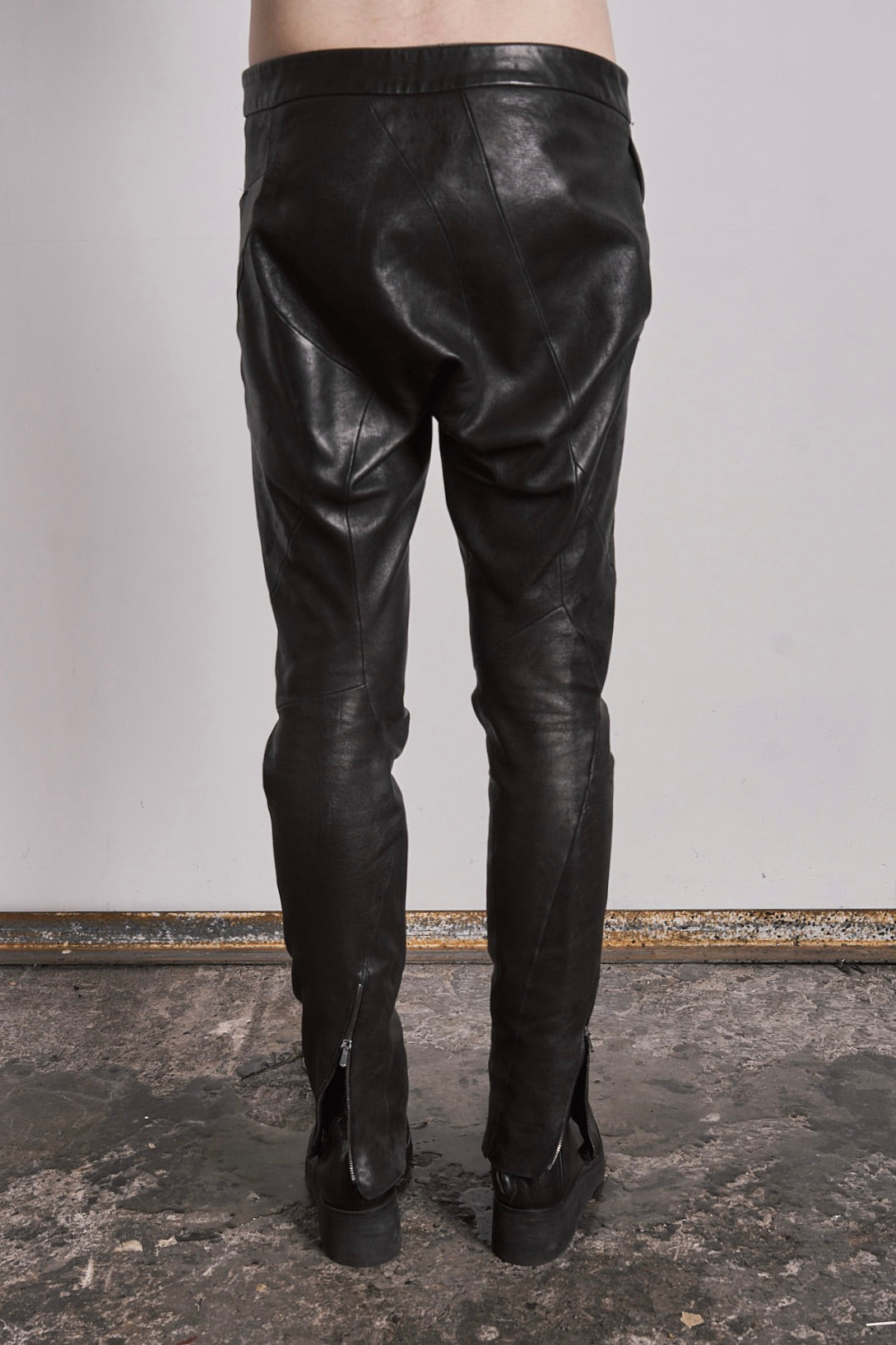 DISTORTION FITTED LONG PANTS