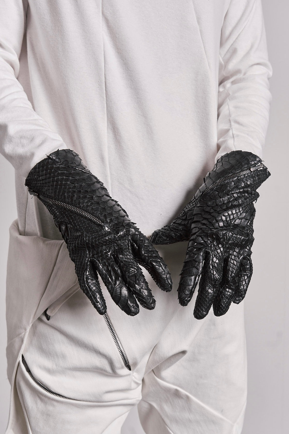 DISTORTION 5 FINGER GLOVES