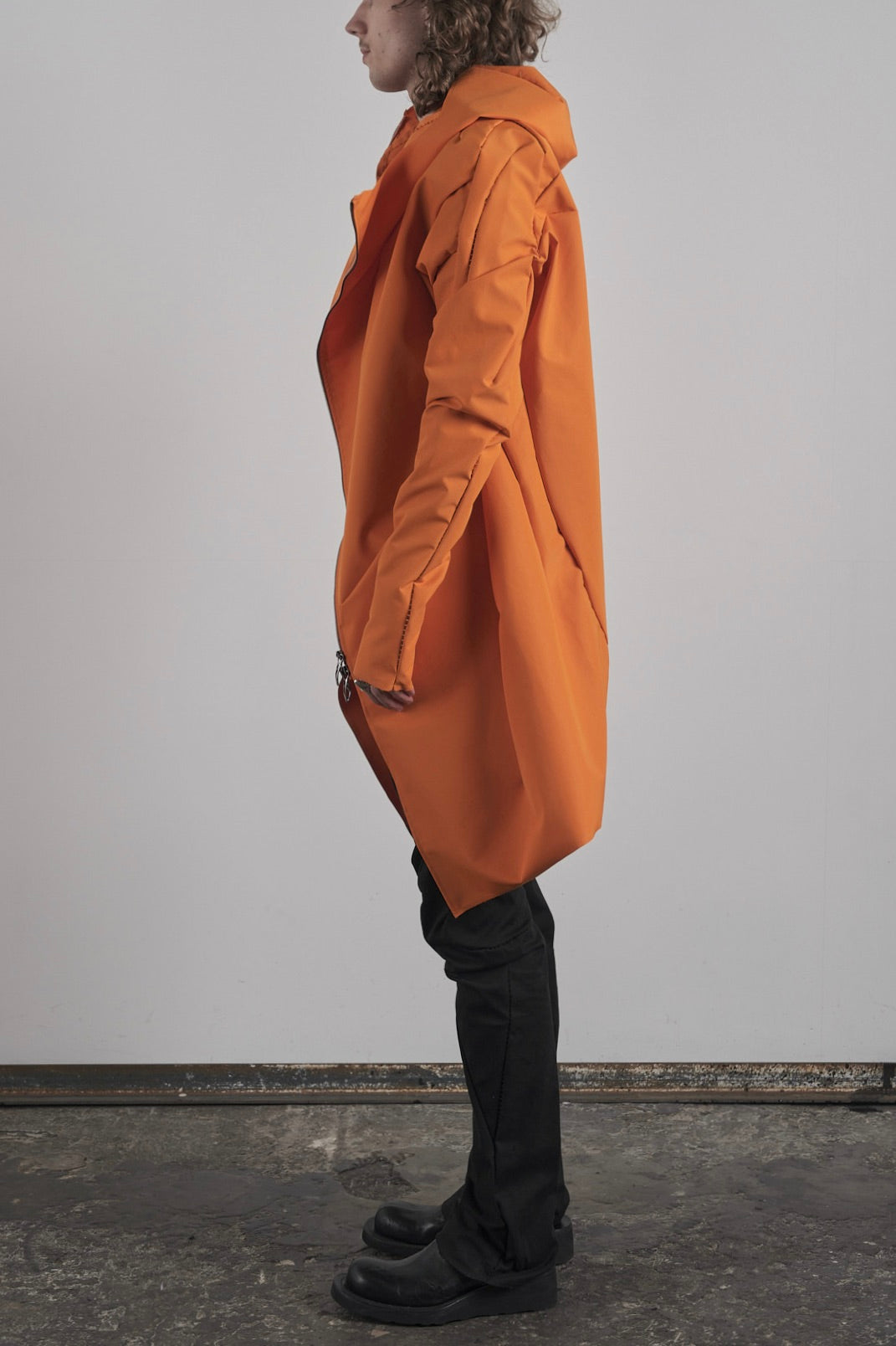 DISTORTION CURVED HOODED COAT – Coat, LEON EMANUEL BLANCK