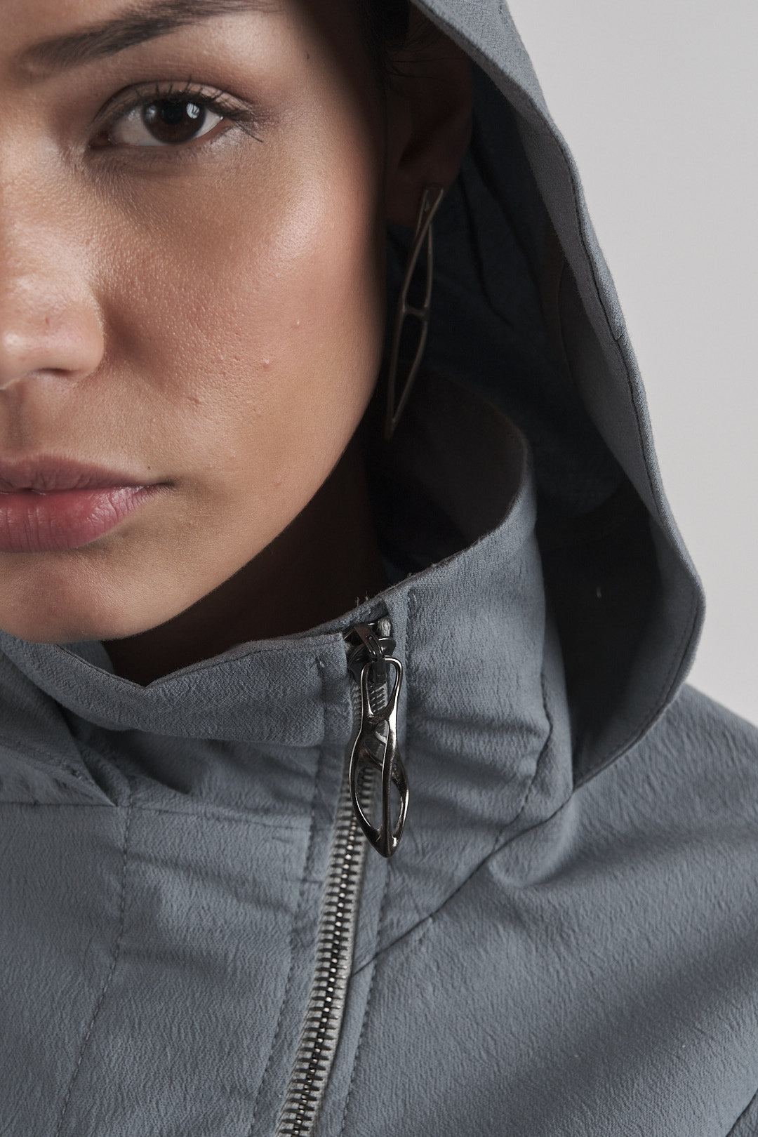 DISTORTION CROPPED HOODED JACKET – Jacket, LEON EMANUEL BLANCK