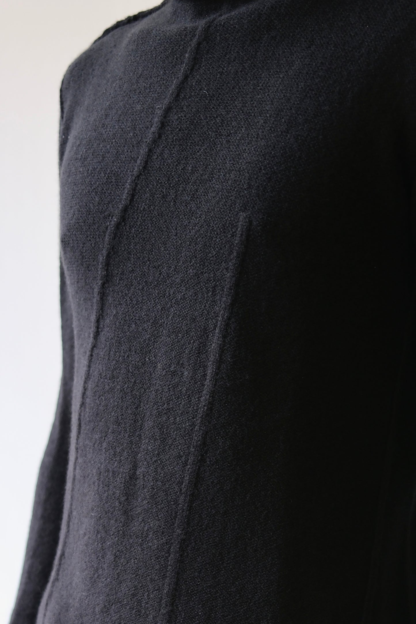 DISTORTION ONE-PIECE LONG T-SHIRT