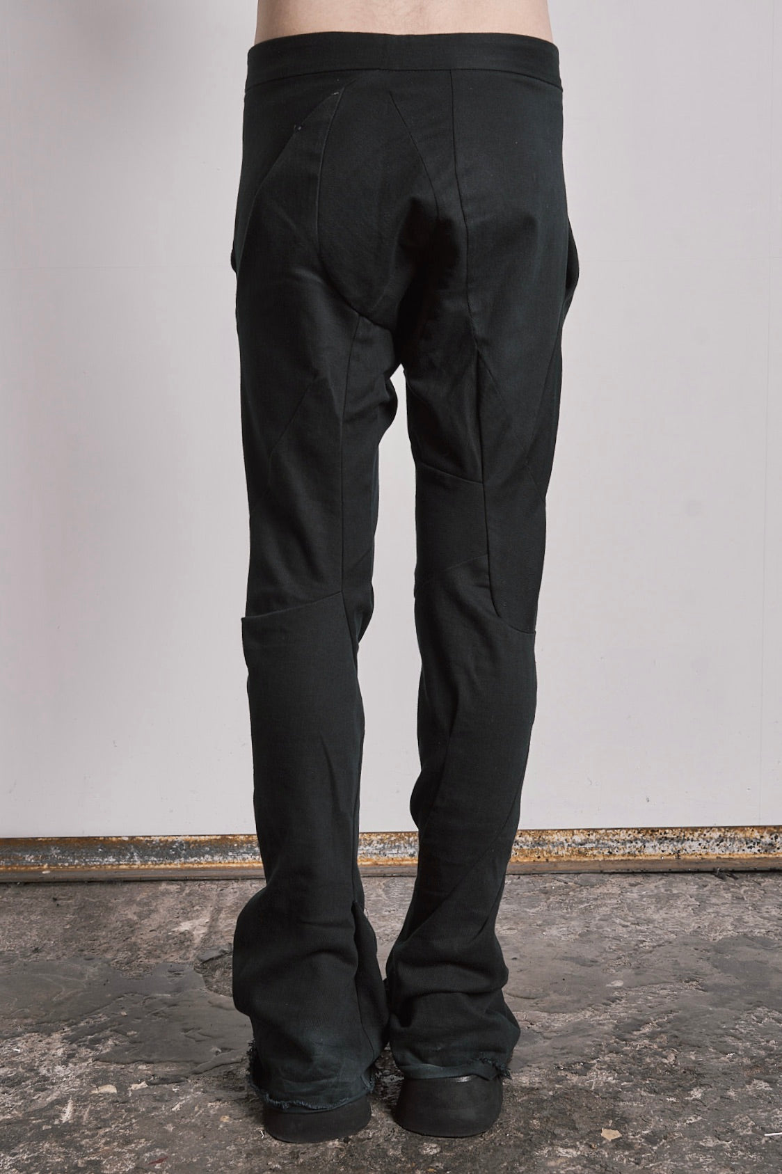 DISTORTION SCULPTURE PANTS