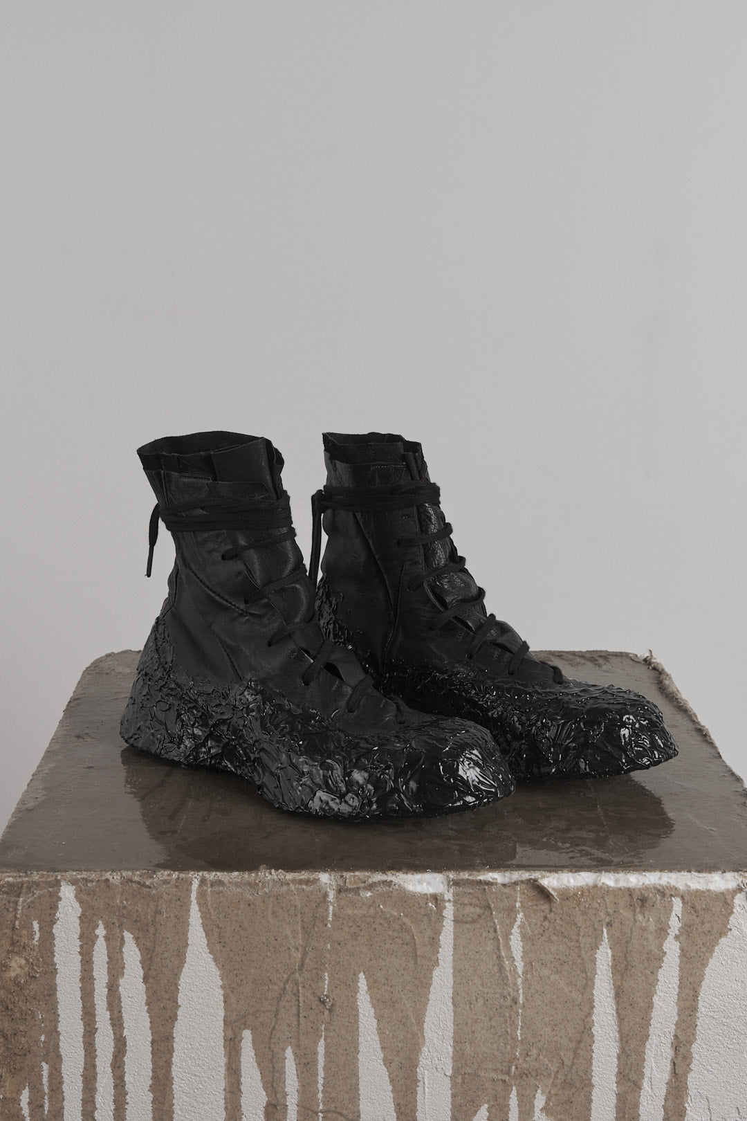DISTORTION FEATHERWEIGHT HIGH TOP SNEAKER SYMBIOSIS – Sneaker, LEON EMANUEL BLANCK