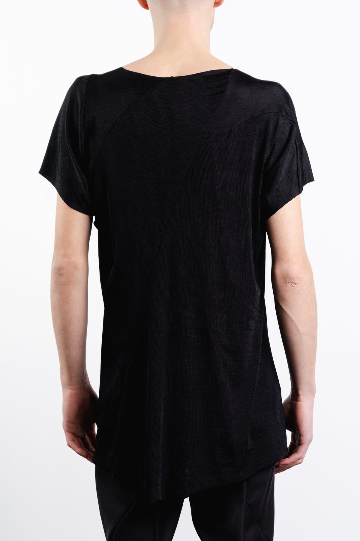 DISTORTION CAP SLEEVE T-SHIRT