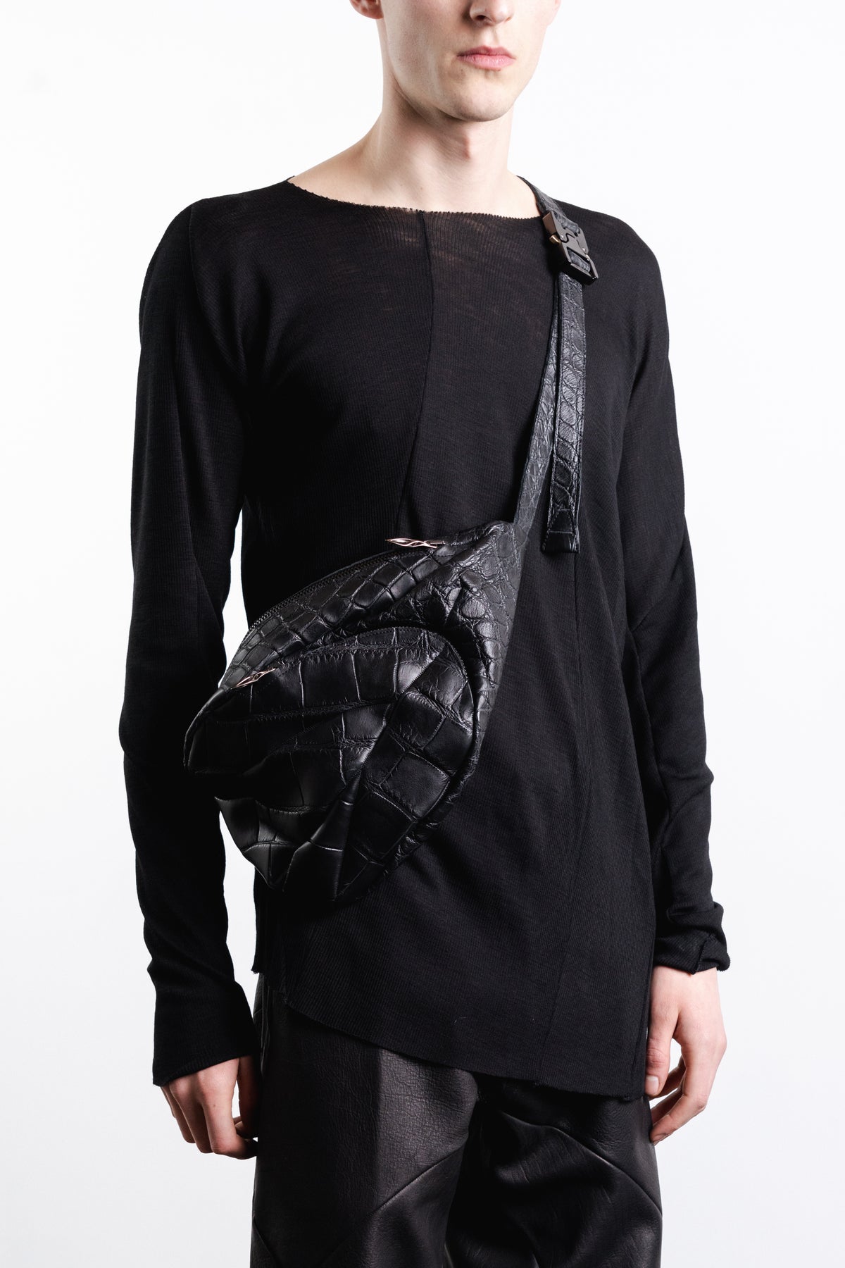 DISTORTION DEALER BAG MEDIUM