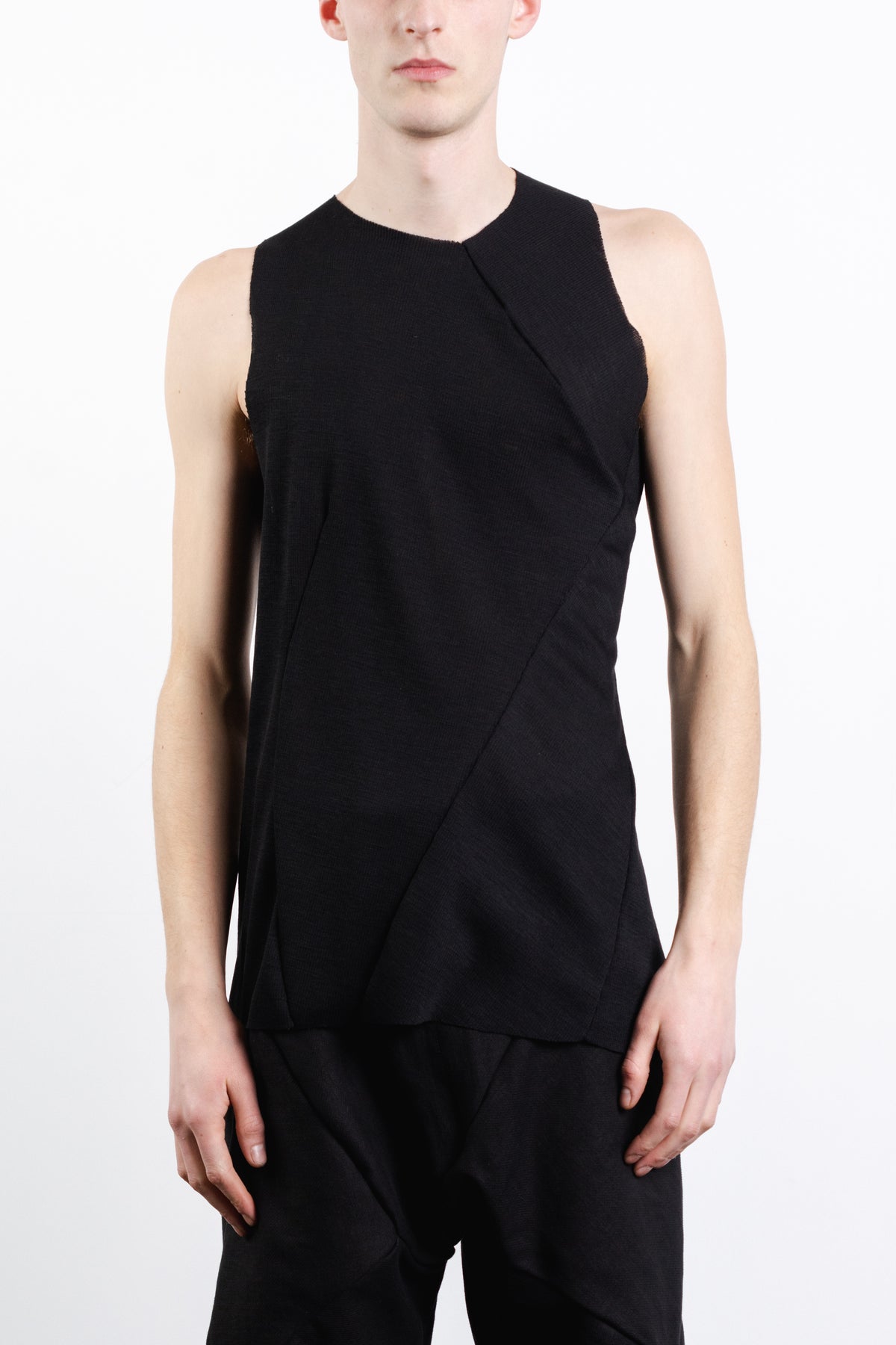 DISTORTION FITTED TANK TOP