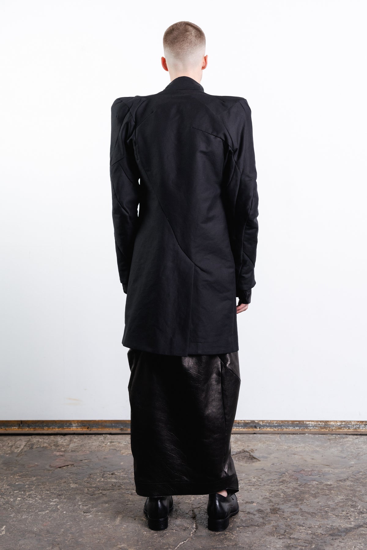 DISTORTION POWER SHOULDER LONG BLAZER