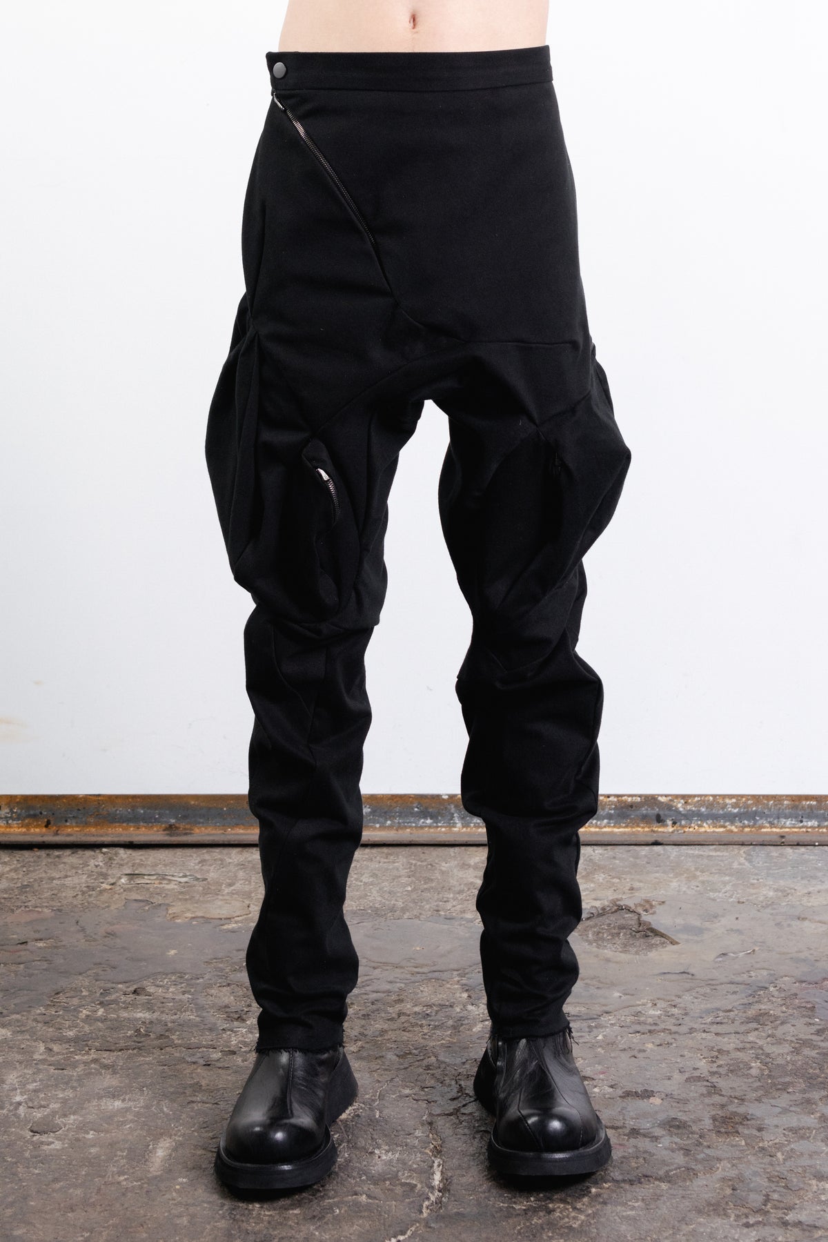 DISTORTION MUSCLE POCKET PANTS