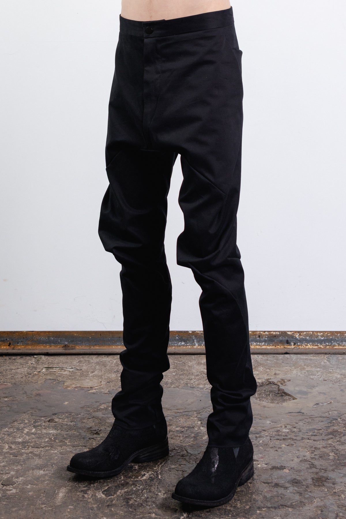 FORCED FITTED LONG PANTS