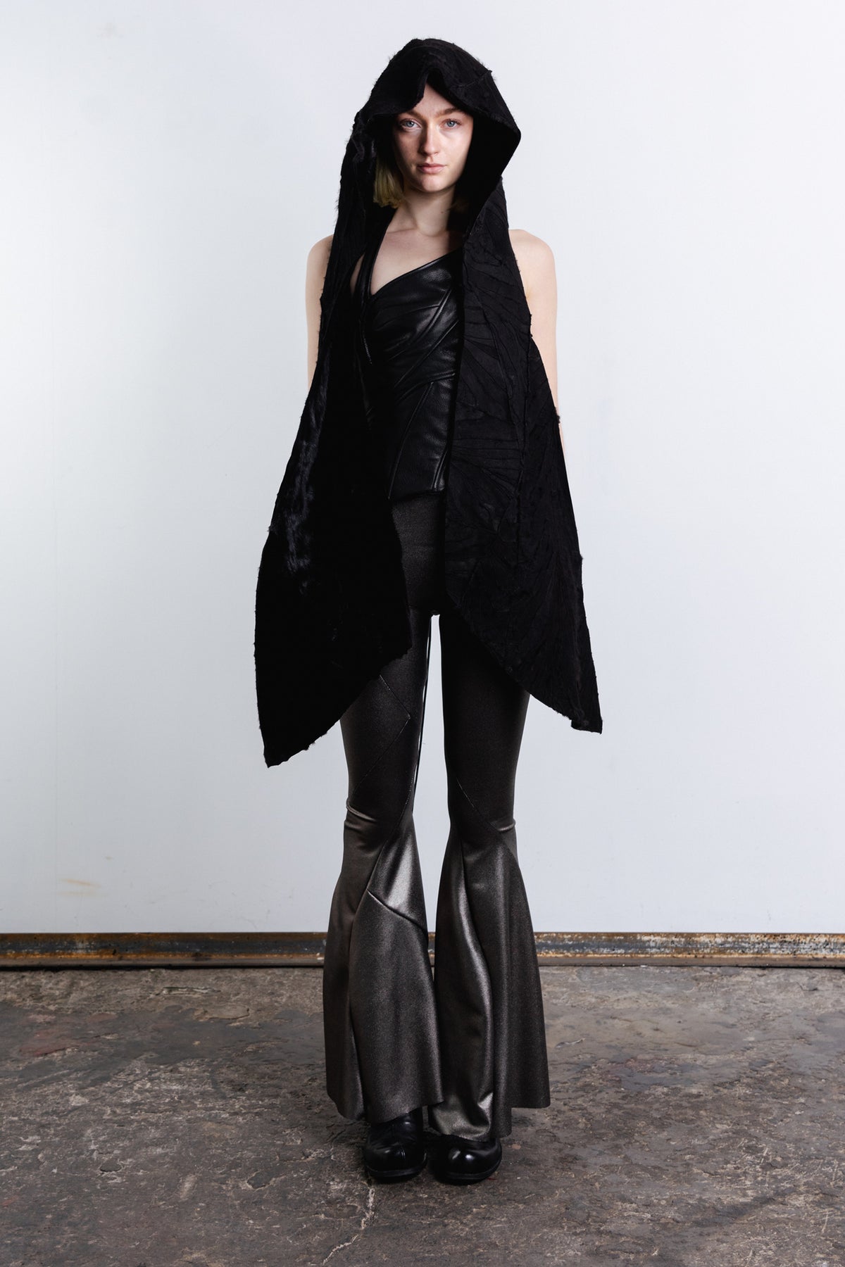 DISTORTION HOODED SCARF