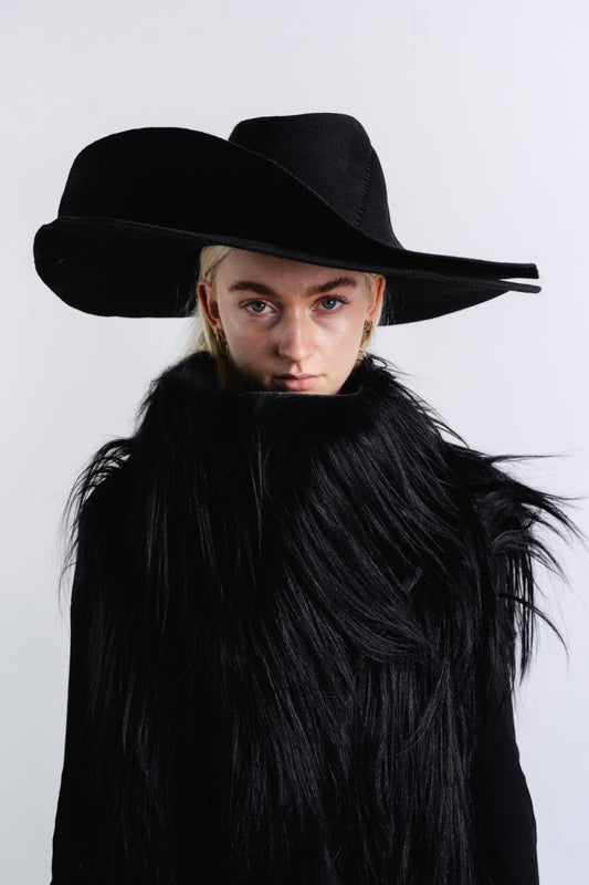 DISTORTION DOUBLE HAT
