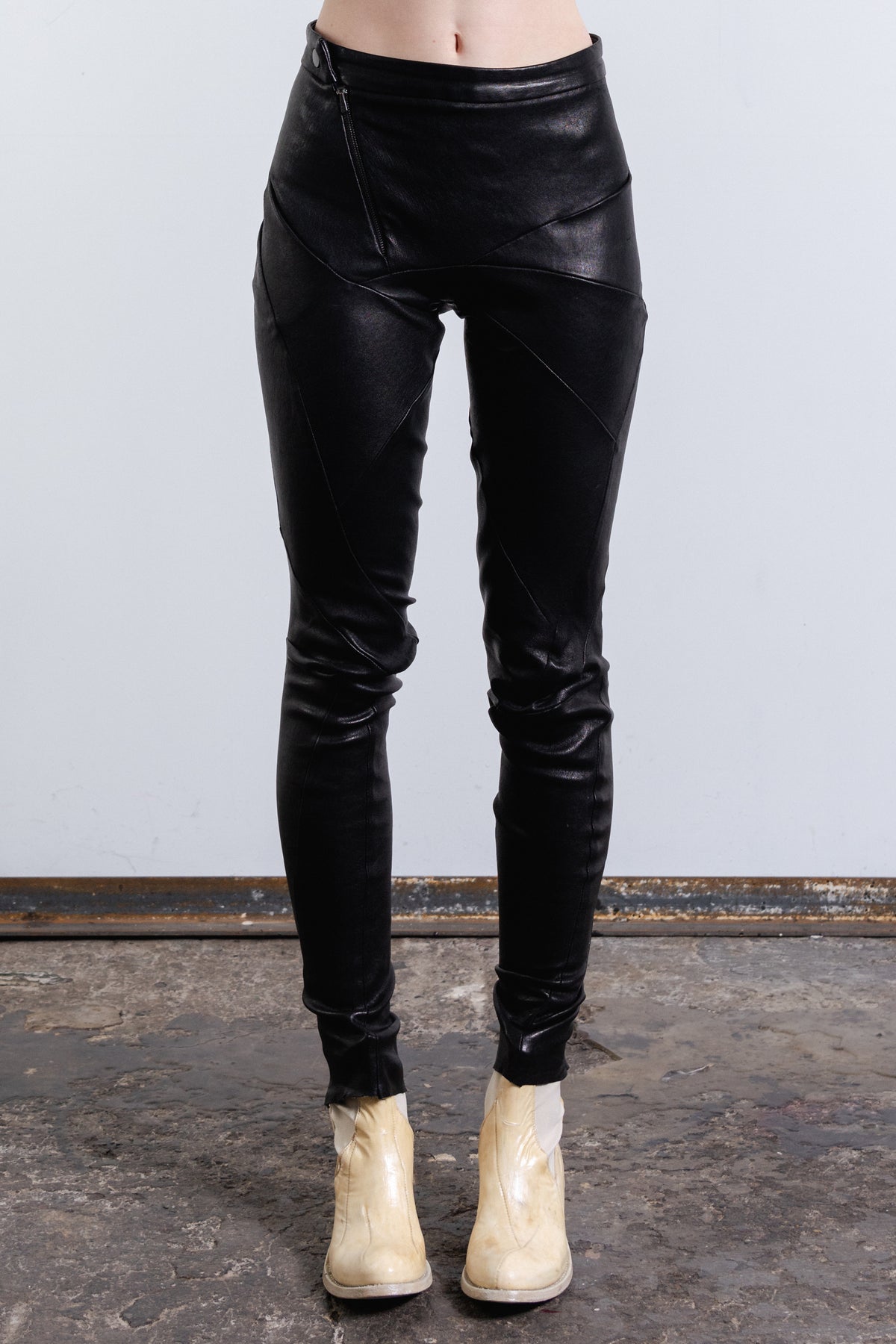 DISTORTION FITTED LONG PANTS